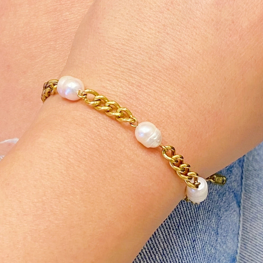 Dainty Pearl Bracelet Jewelry