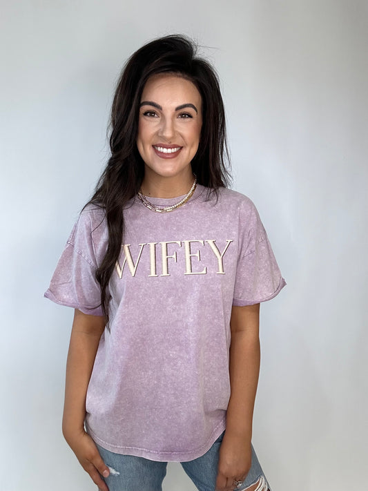 WIFEY Puff Graphic Tee